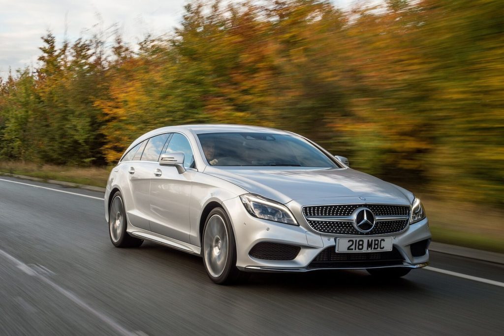 Mercedes CLS Shooting Brake in Silver driving