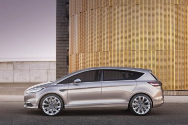 Ford S Max Vignale Review Features Price Comparison Osv