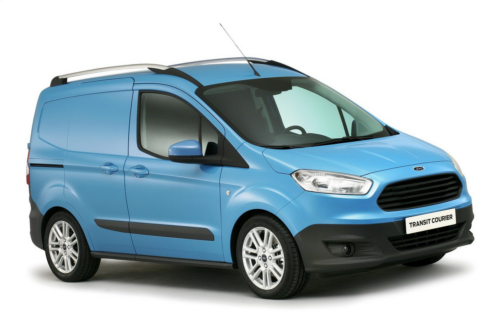 Ford Transit Courier Kombi Diesel Estate vs Peugeot Partner Tepee MPV