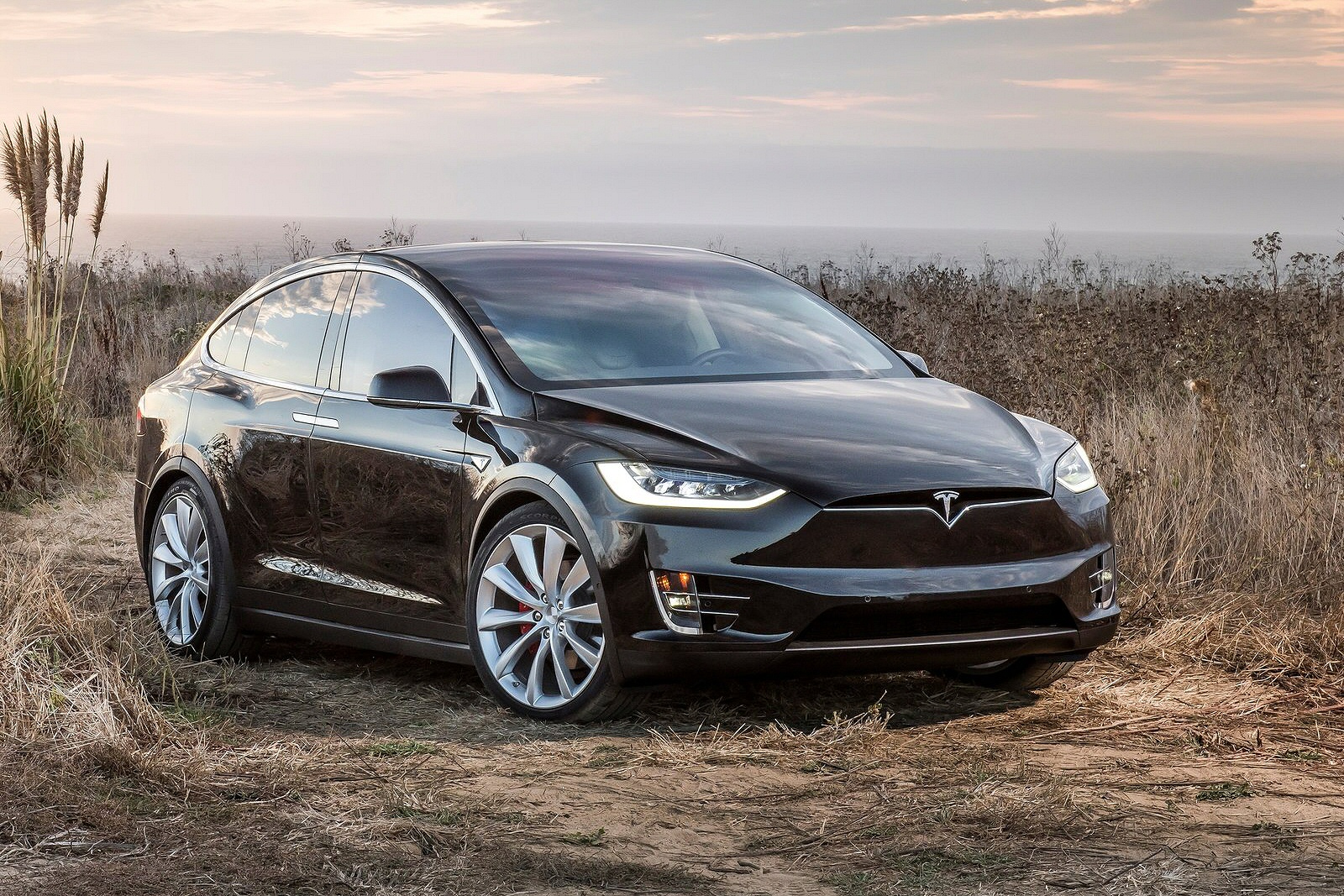 Tesla Model X Hatchback Lease Tesla Model X Finance Deals